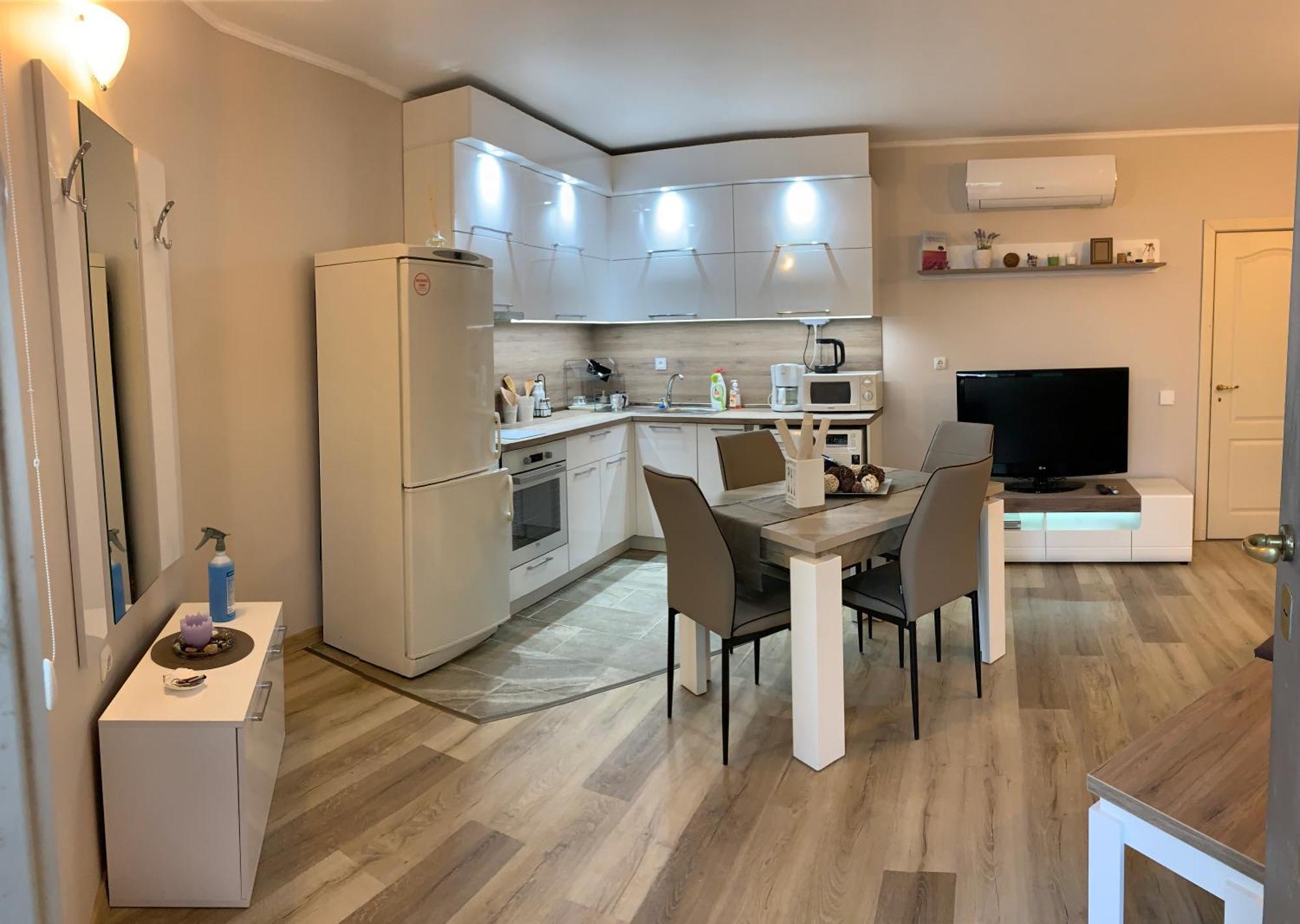 Sunray Guest House, Private Rooms & Apartment With Lovely Sea View Varna Exterior foto
